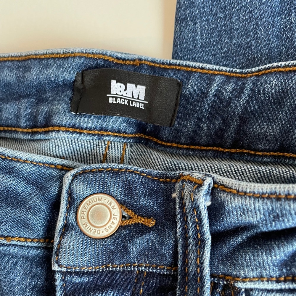 I&M BLACK LABEL Women's Blue Distressed Skinny Jeans Raw Hem Size 1 - Picture 5 of 7
